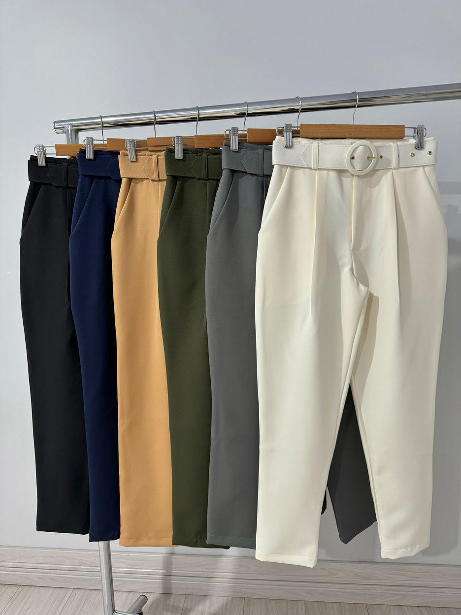 Calça Alfaiataria com Cinto
